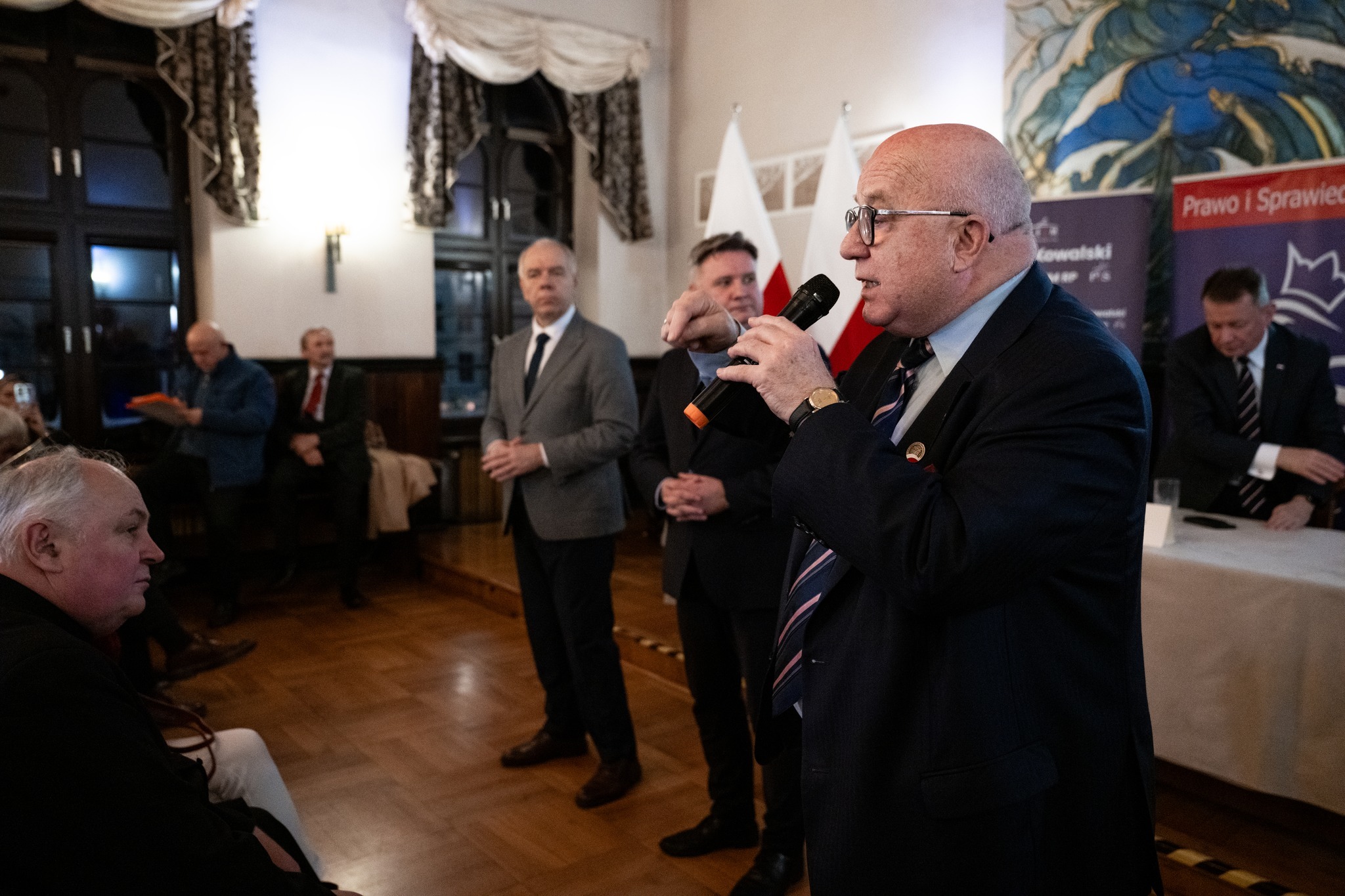 źródło: Facebook/Michał Kowalski - Poseł na Sejm RP